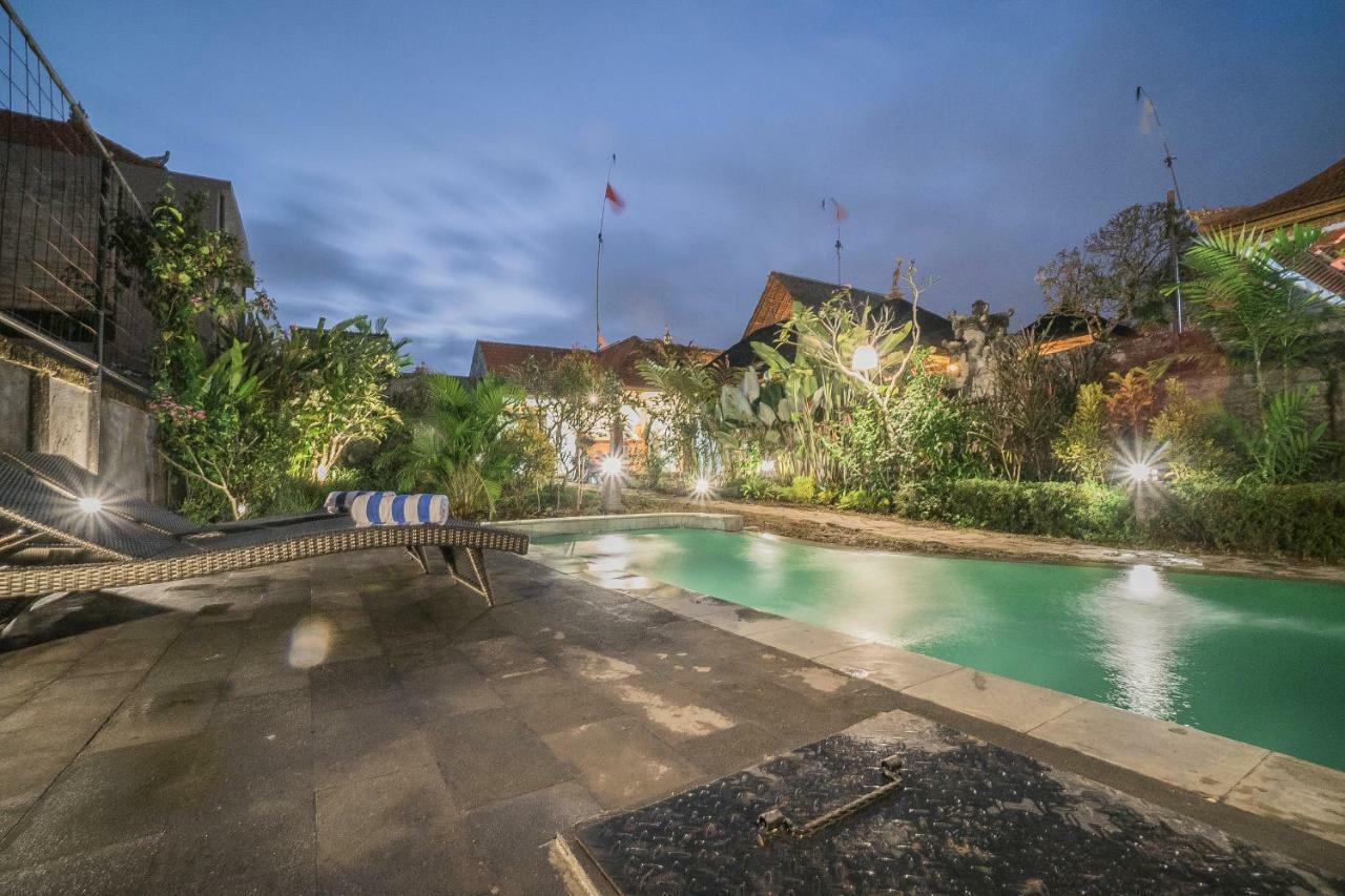 Sriwedari 40 Ubud Exterior photo