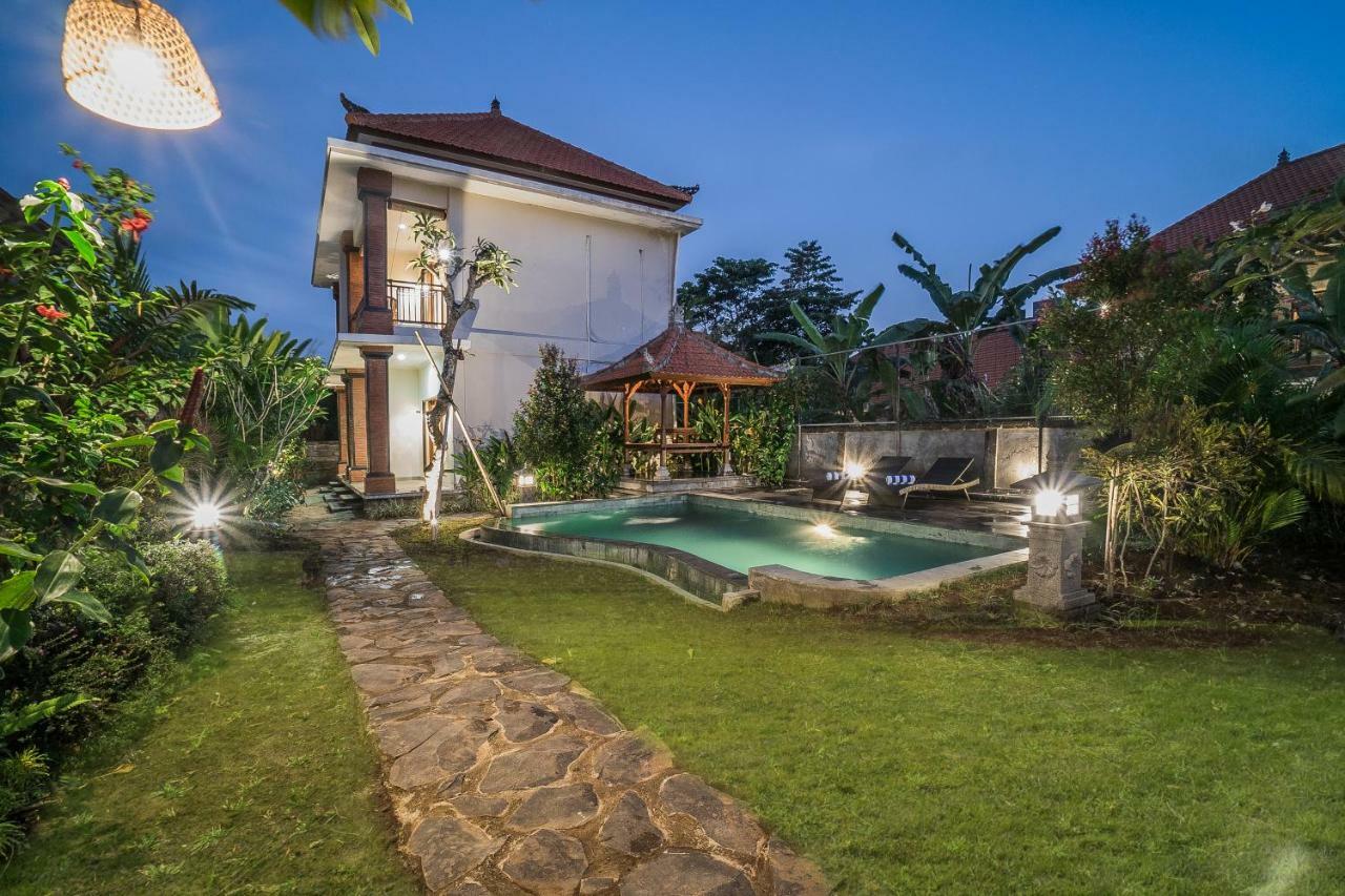 Sriwedari 40 Ubud Exterior photo